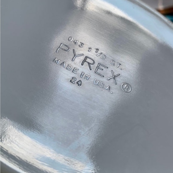 Pyrex town and country casserole dish - vintage  - cookware - 2.5 quart​​​ - Picture 5 of 7